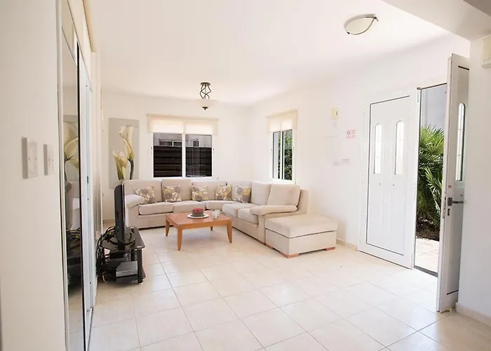 Eos, Modern 3bdr With Pool, Short Walk Βίλα *