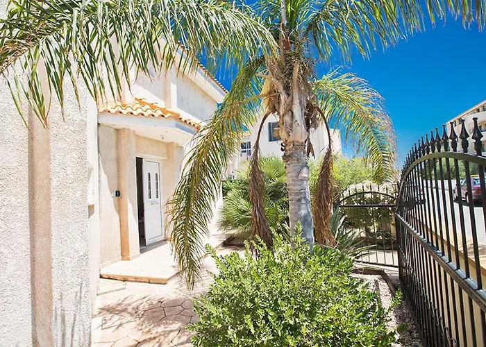 Eos, Modern 3bdr With Pool, Short Walk 别墅 *