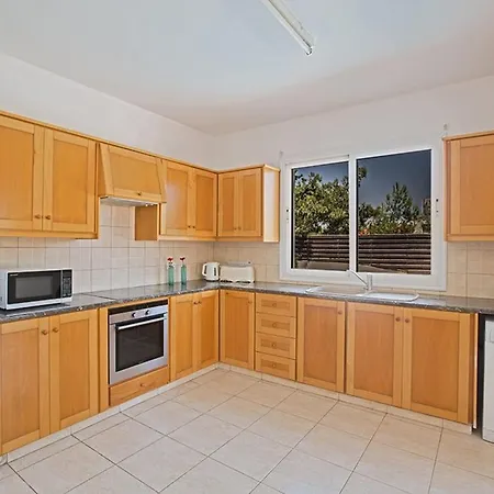 Eos, Modern 3bdr With Pool, Short Walk * Protaras